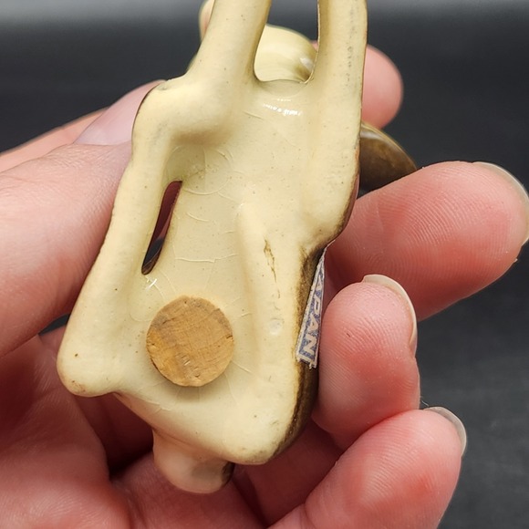 Vintage Ceramic Fawn Deer Salt and Pepper Shakers Japan Cork Stoppers Wide Eyes - Picture 11 of 16